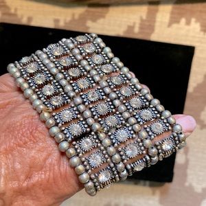 Stretch rhinestone cuff